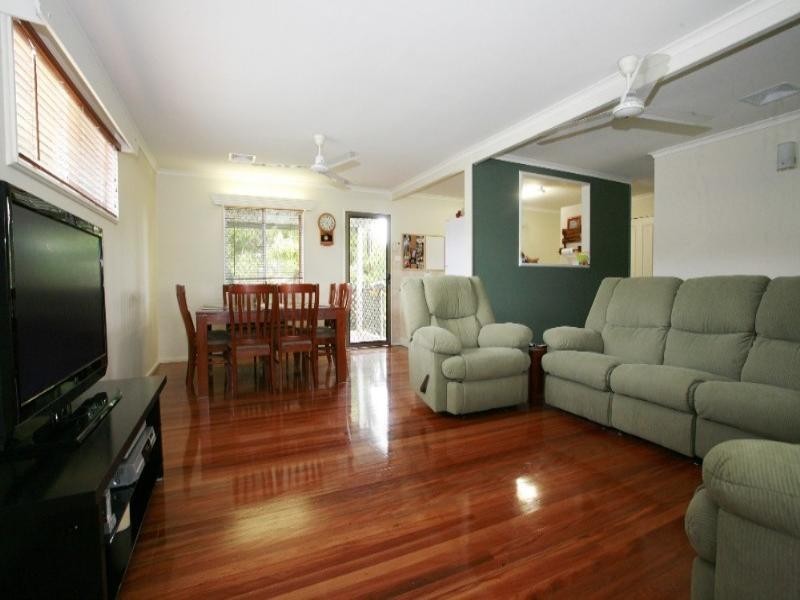 18 Marlynda Avenue, Cranbrook QLD 4814