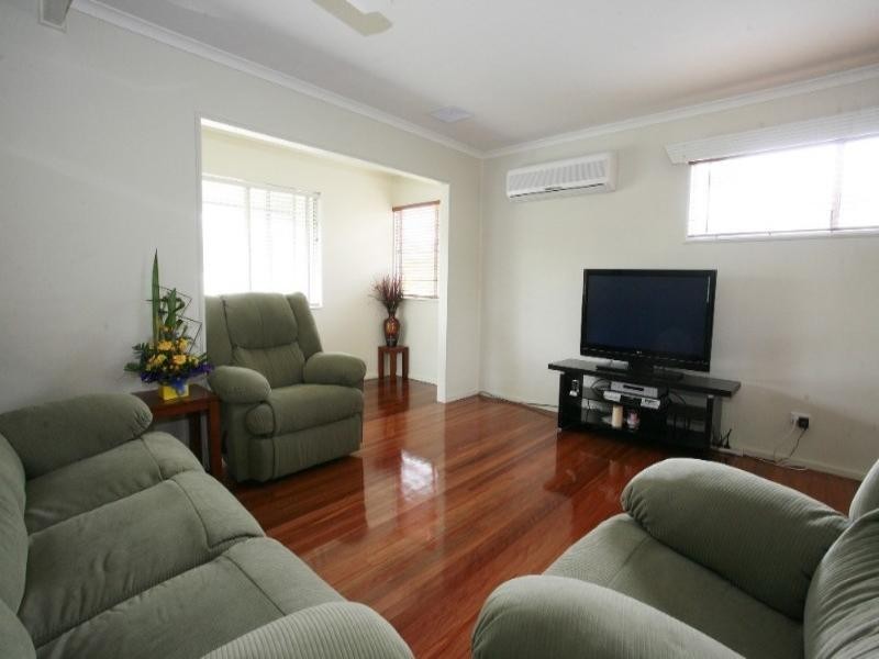 18 Marlynda Avenue, Cranbrook QLD 4814