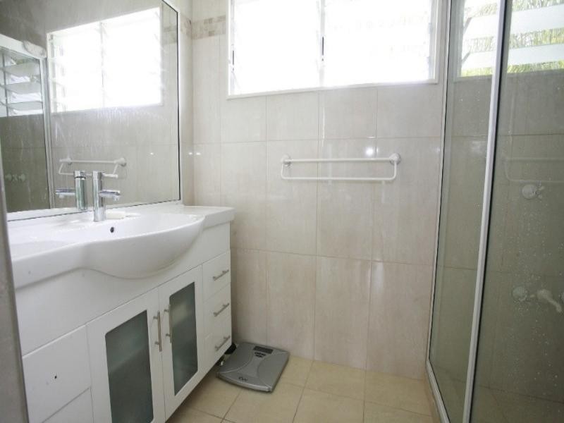 18 Marlynda Avenue, Cranbrook QLD 4814