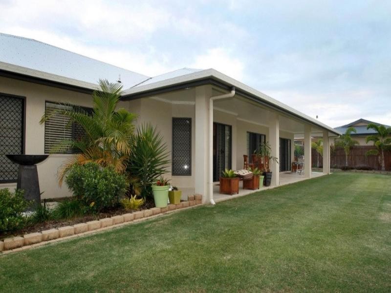 22 Heliconia Court, Mount Louisa QLD 4814