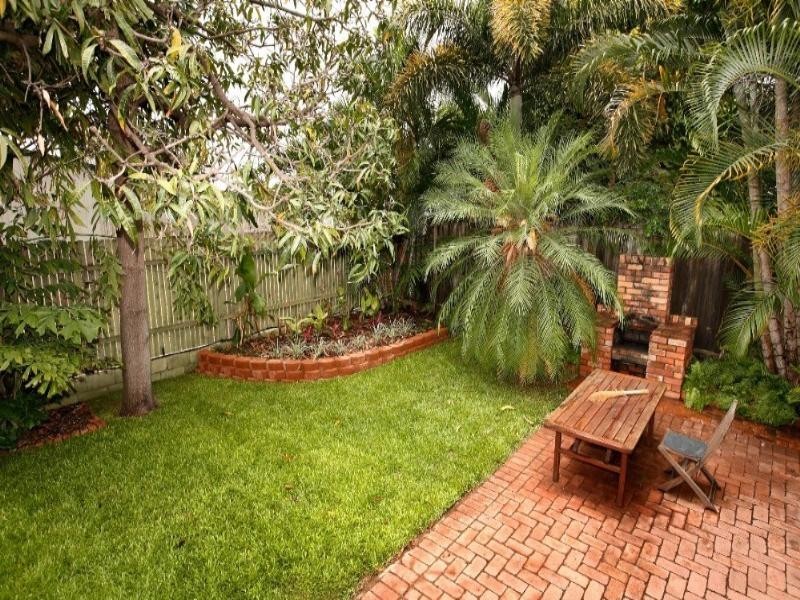 84 Tully Street, South Townsville QLD 4810