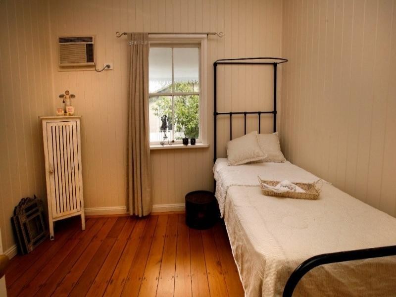 84 Tully Street, South Townsville QLD 4810