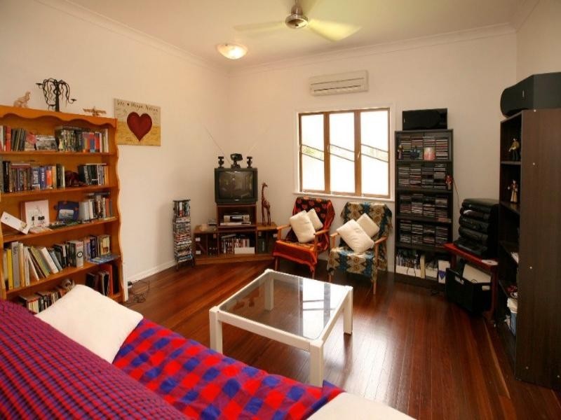 8a Gulliver Street, Mundingburra QLD 4812