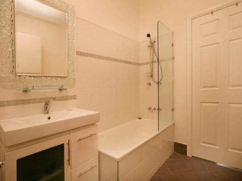 8a Gulliver Street, Mundingburra QLD 4812