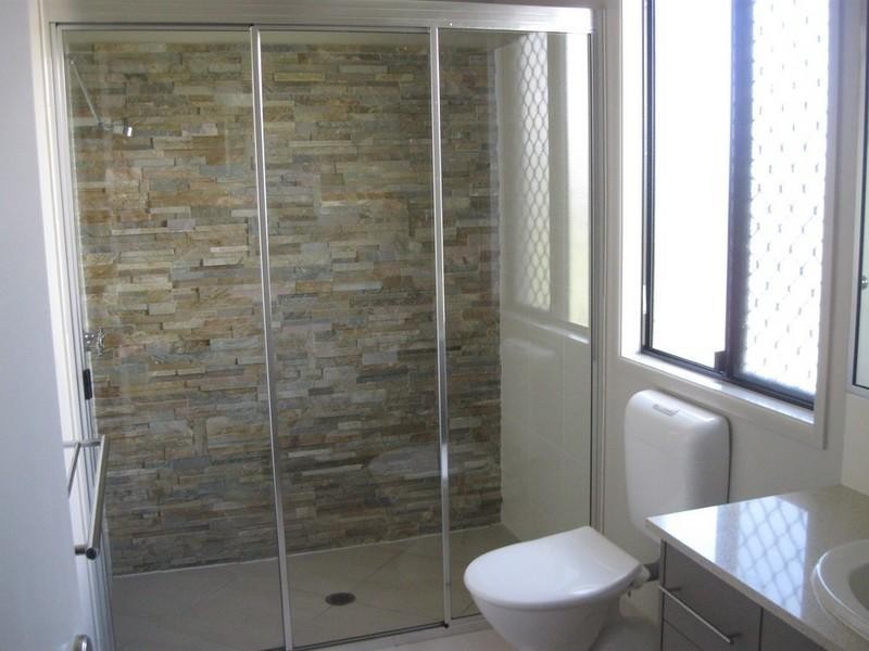 Bushland Beach QLD 4818