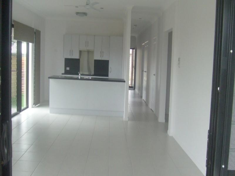 Mount Louisa QLD 4814