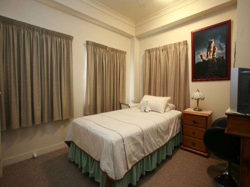 3/136 Queens Road, Hermit Park QLD 4812