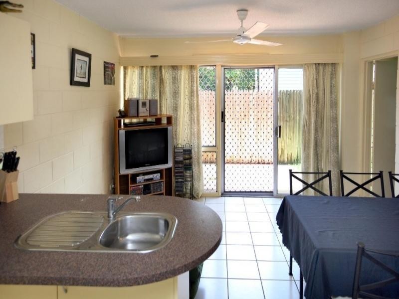 5/19 Ryan Street, North Ward QLD 4810