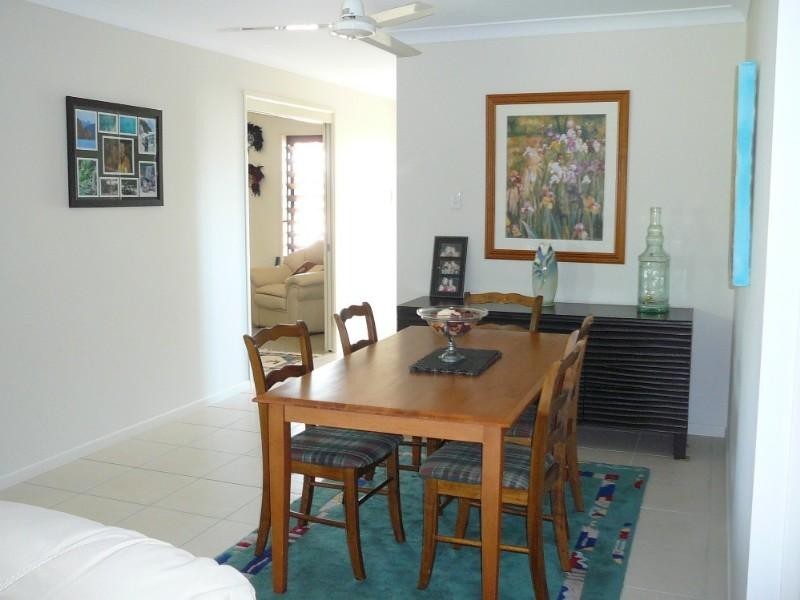 Bushland Beach QLD 4818