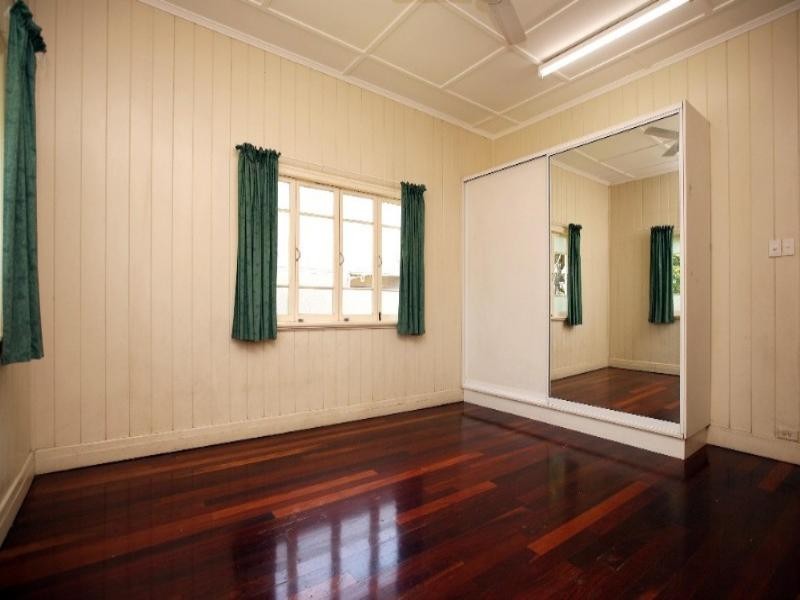 Hermit Park QLD 4812