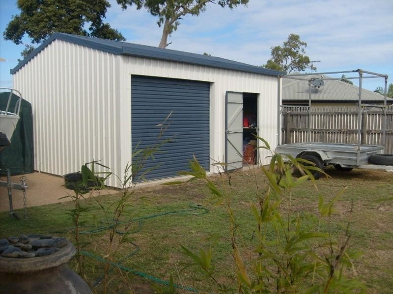 Bushland Beach QLD 4818