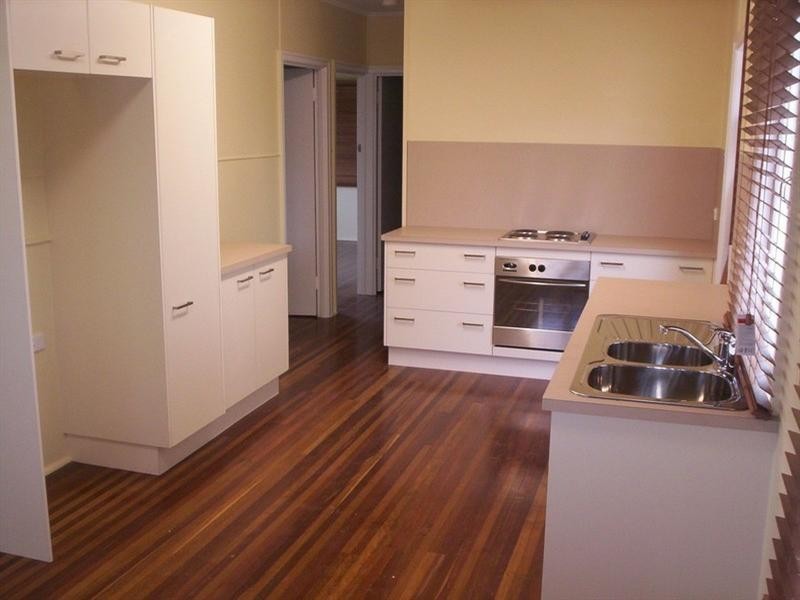 Railway Estate QLD 4810