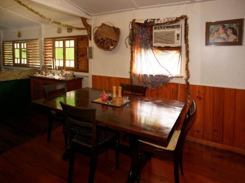 6 Castling Street, West End QLD 4810