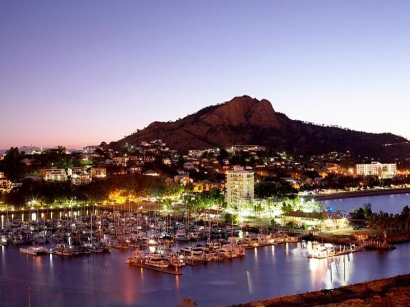 1604/1 Mariner Drive, Townsville City QLD 4810