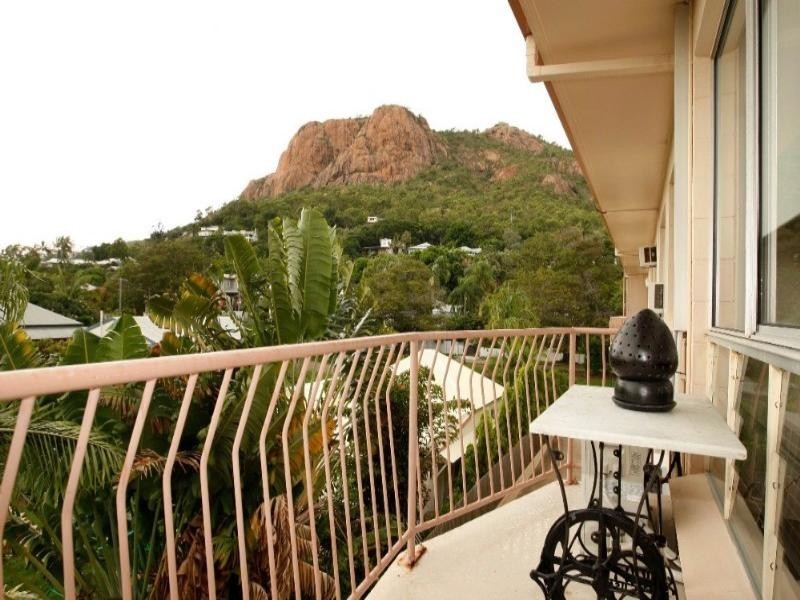 11/44 Alexandra Street, North Ward QLD 4810