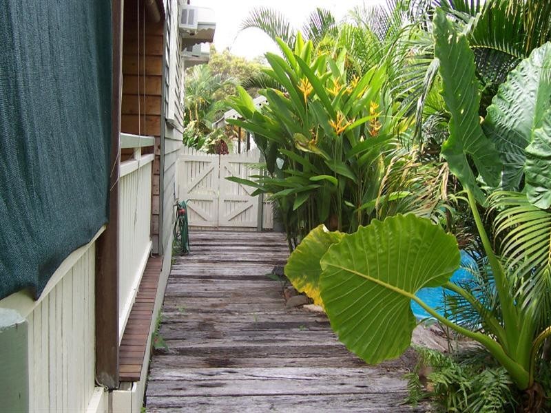 Railway Estate QLD 4810