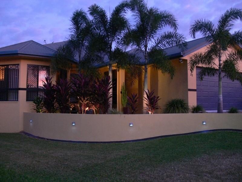 22 Monaro Court, Mount Louisa QLD 4814