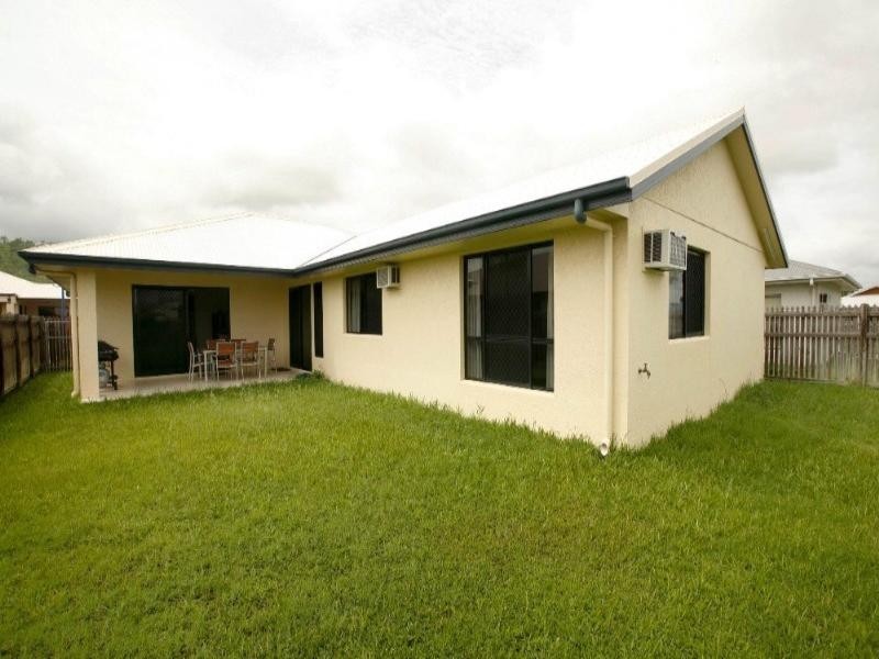 81 Estuary Parade, Douglas QLD 4814