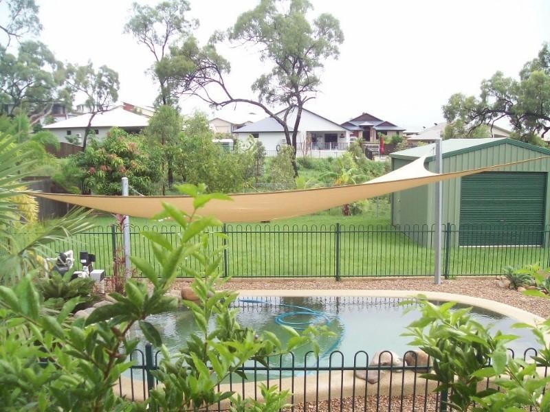 Bushland Beach QLD 4818