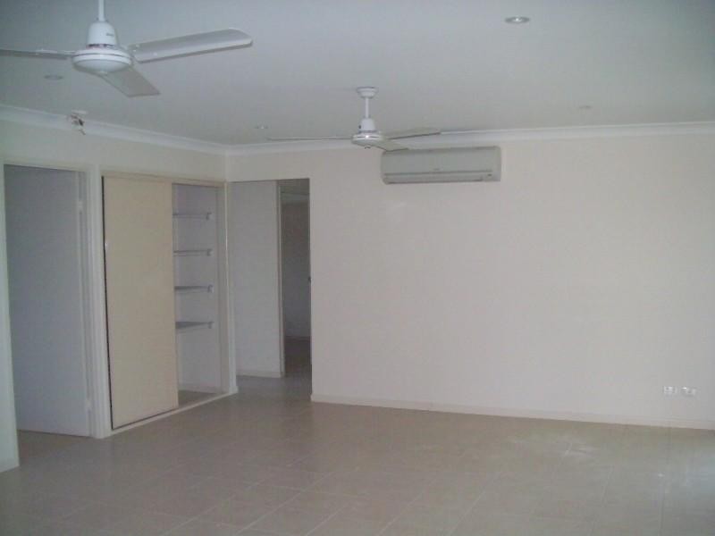 Mount Louisa QLD 4814