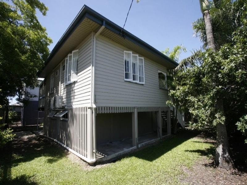 41 Albury Street, Pimlico QLD 4812