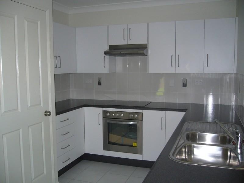 Bushland Beach QLD 4818