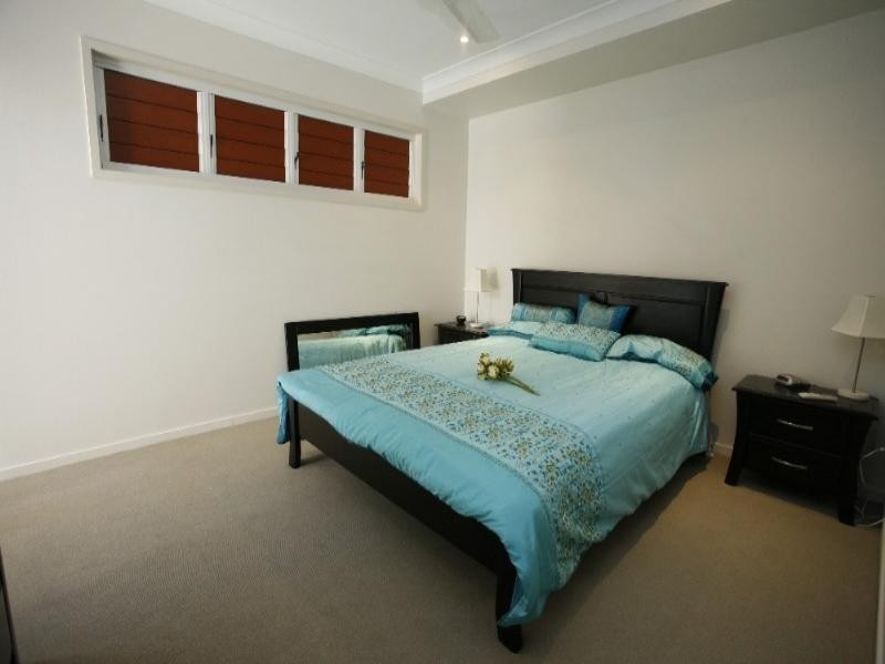 2/108 The Esplanade, Belgian Gardens QLD 4810