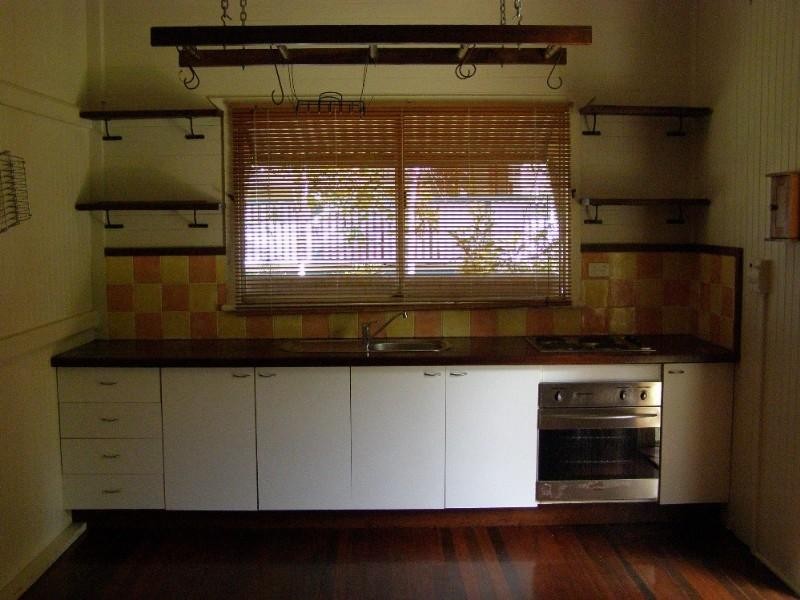 Railway Estate QLD 4810