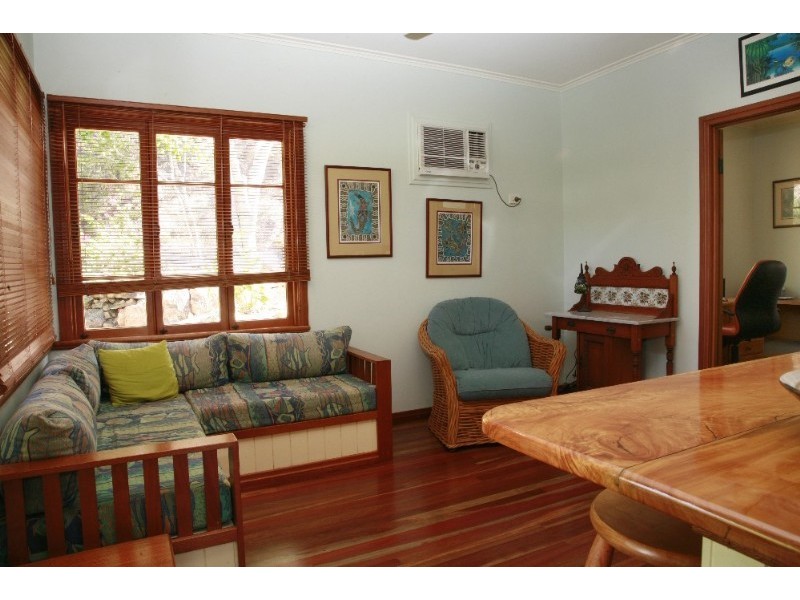 26 Stanton Terrace, North Ward QLD 4810