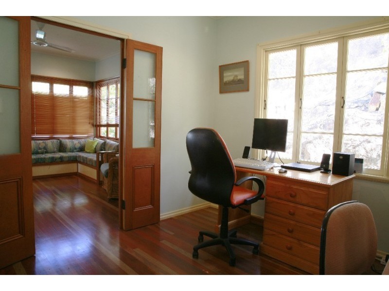 26 Stanton Terrace, North Ward QLD 4810