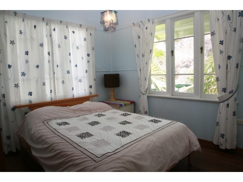 26 Stanton Terrace, North Ward QLD 4810