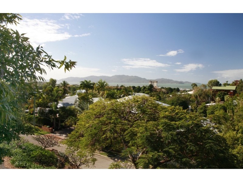 26 Stanton Terrace, North Ward QLD 4810