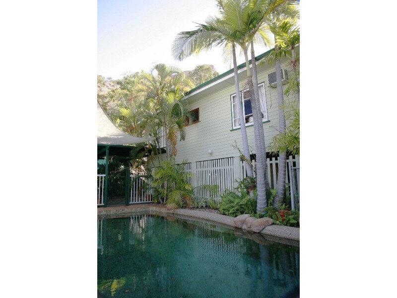 26 Stanton Terrace, North Ward QLD 4810