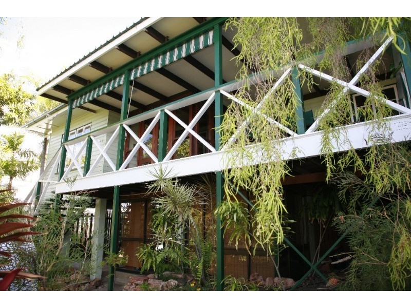 26 Stanton Terrace, North Ward QLD 4810