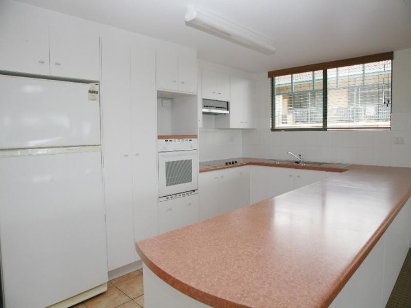 4/97 The Strand, North Ward QLD 4810