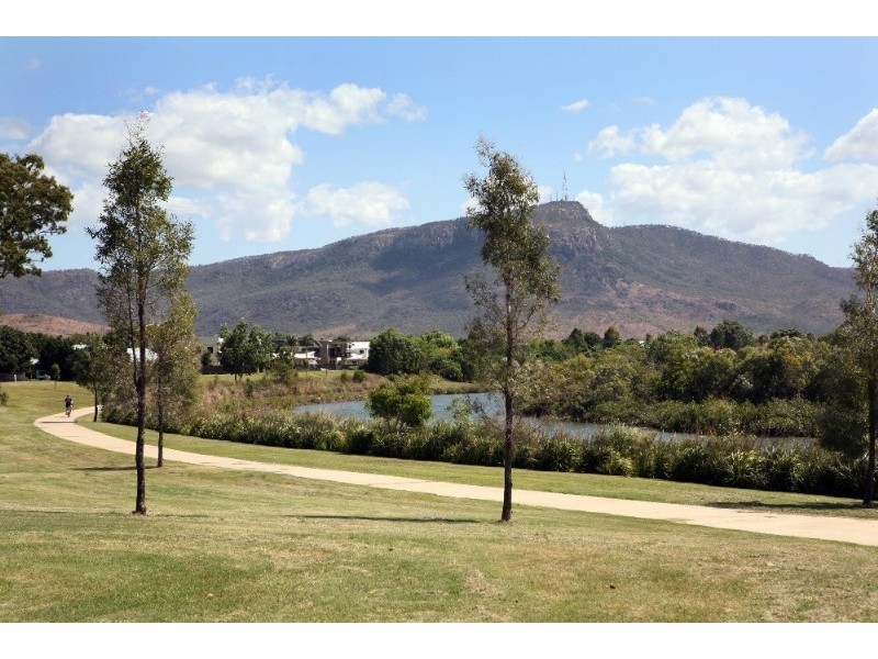 51 River Boulevard, Idalia QLD 4811