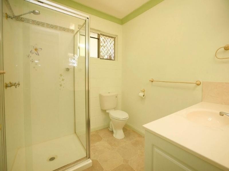 1 Sandalan Court, Bushland Beach QLD 4818