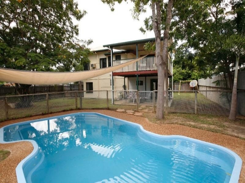 39 Nix Street, West End QLD 4810