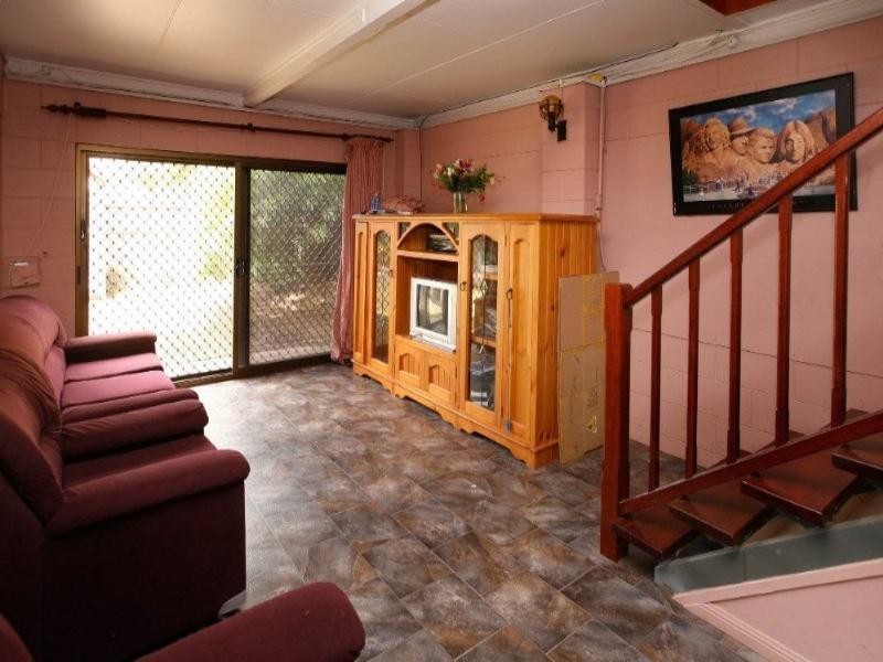 39 Nix Street, West End QLD 4810