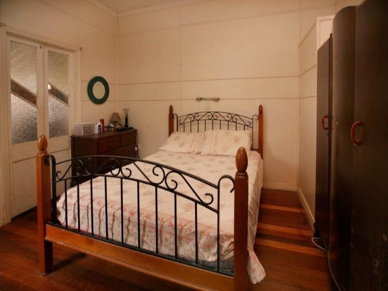 39 Nix Street, West End QLD 4810