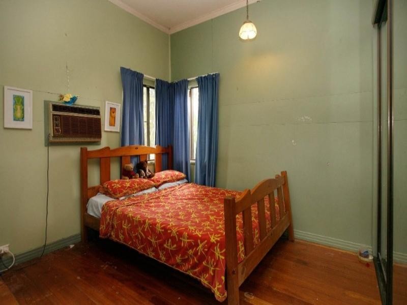 39 Nix Street, West End QLD 4810