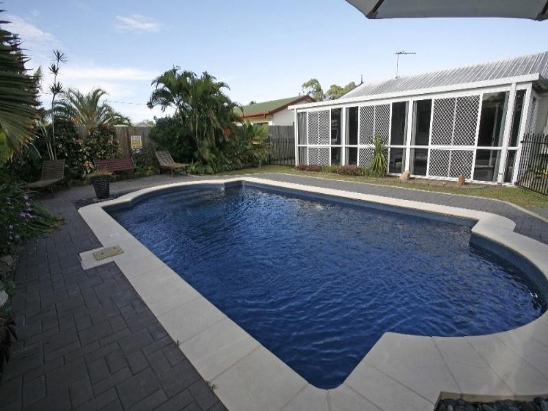 9 Ebony Court, Bushland Beach QLD 4818