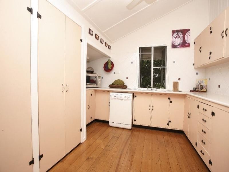 55 Bell Street, South Townsville QLD 4810