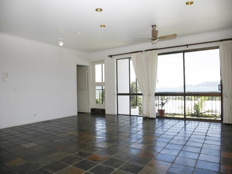 6 Orana Court, Castle Hill QLD 4810