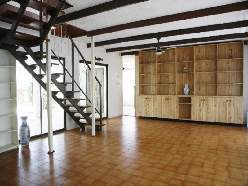 6 Orana Court, Castle Hill QLD 4810