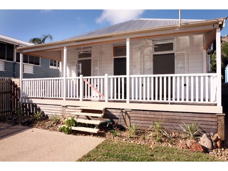 11 Mary Street, West End QLD 4810