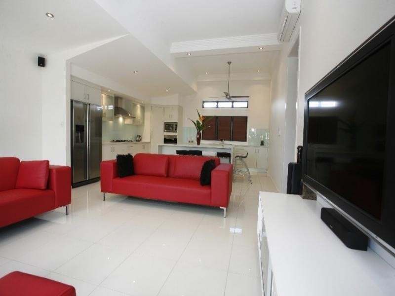 63 Ahearne Street, Hermit Park QLD 4812