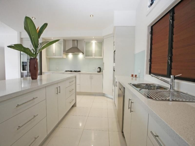 63 Ahearne Street, Hermit Park QLD 4812