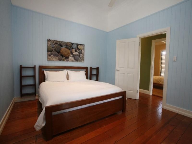 63 Ahearne Street, Hermit Park QLD 4812