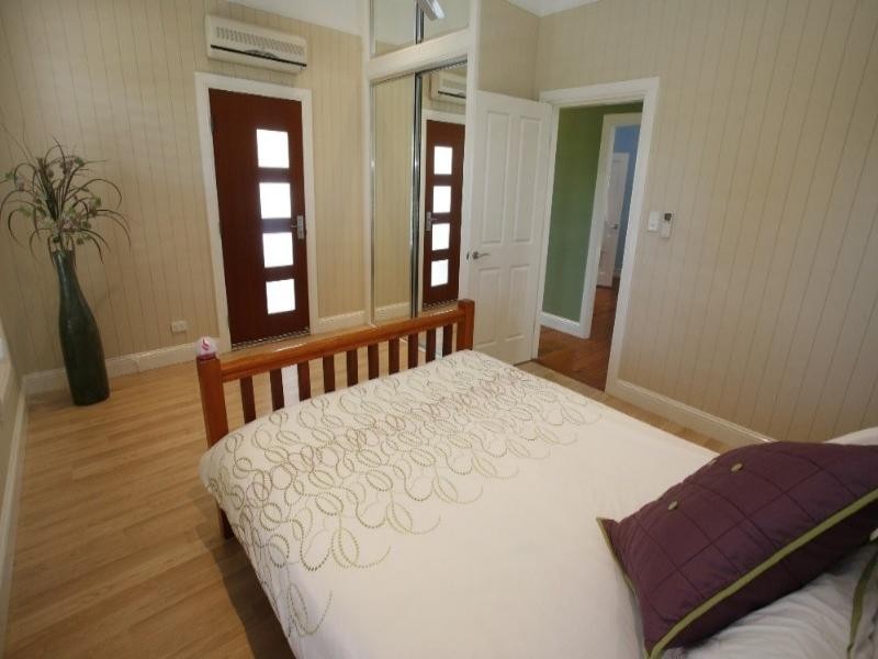 63 Ahearne Street, Hermit Park QLD 4812